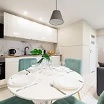 アパート 7apartments Przy Termach Cieplickich