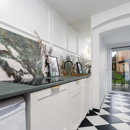 アパート 7apartments Przy Termach Cieplickich イェレニャ・グーラ
