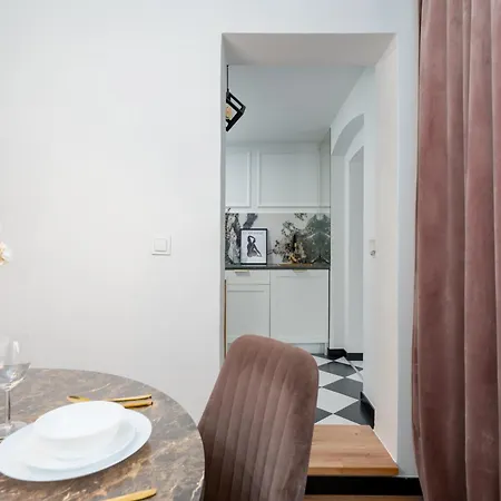 7apartments Przy Termach Cieplickich イェレニャ・グーラ